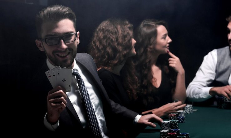 Cricket interest linking with gaming and casino-style pages on 8999